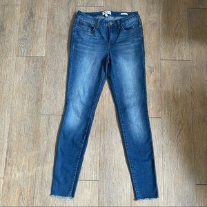 William Rast - Women’s - Stone Wash Skinny Jeans with Frayed Hems - Size 27